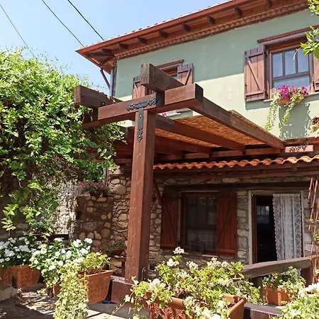 Premium Stone House Casa de Férias Vrasná