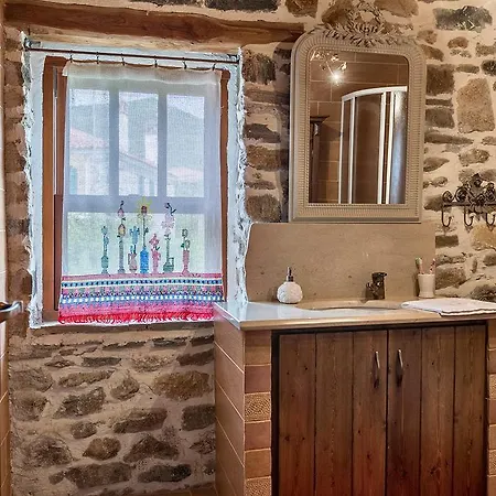 Premium Stone House * Vrasná