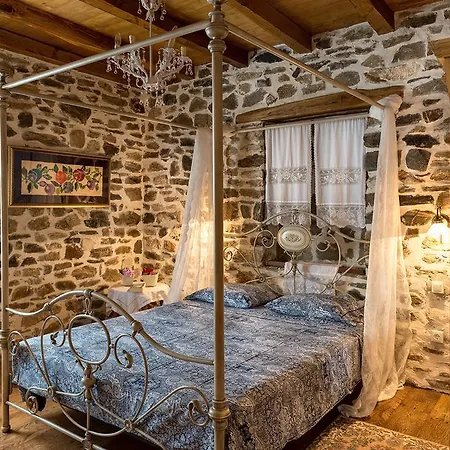 Premium Stone House Casa de Férias *